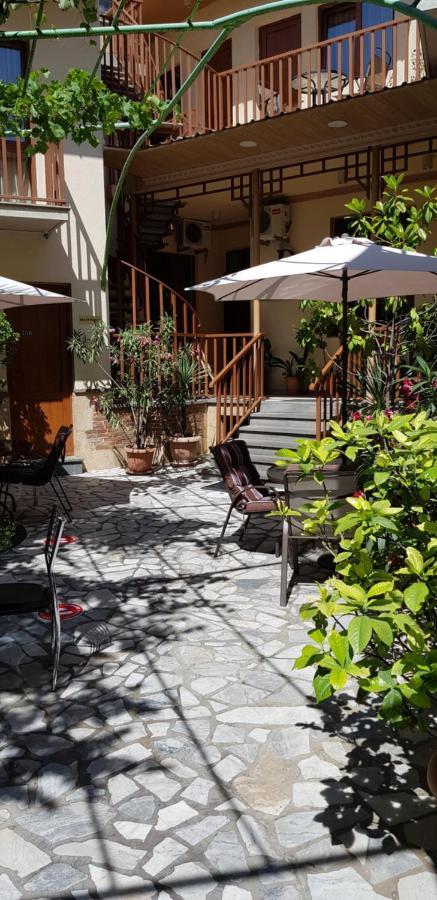 Danisimo Hotel Tbilisi Exterior photo