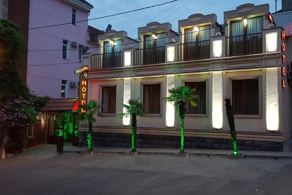 Danisimo Hotel Tbilisi Exterior photo